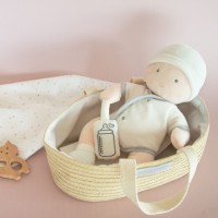 Poupon avec Couffin - Blanc et Gris-DC3626-2.jpg