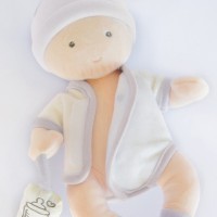 Poupon avec Couffin - Blanc et Gris-DC3626-3.jpg