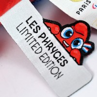 mascotte JO- Edition limitée - 27 cm- JO2429-6.jpg