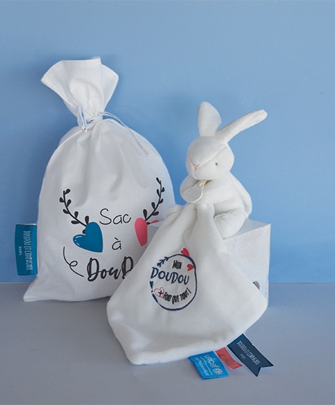 DC3715-Sac à doudou + Doudou lapin "Mon Doudou + fort que tout " 10  cm - Unicef