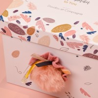 DC3736 32.jpg Zoom pompon Coffret