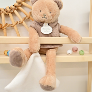 Doudou Ours marron avec mouchoir - Sweety - 25 cm