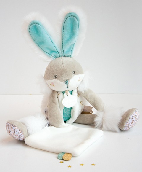 peluche lapin vert avec mouchoir