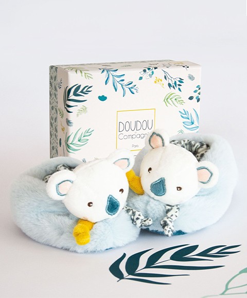 Chaussons bébé en peluche koala avec hochets