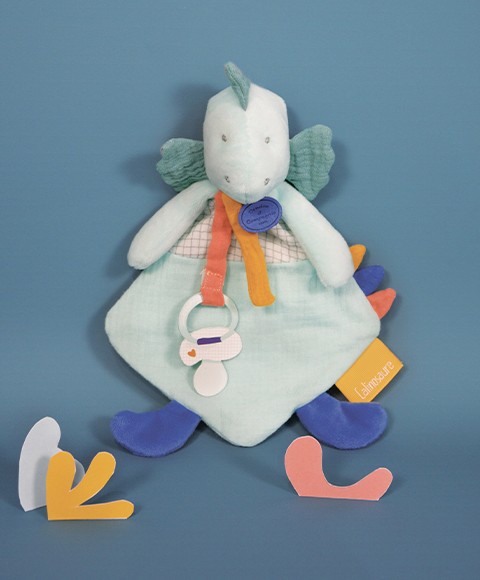 doudou plat dinosaure vert amande attache tetine avec col coloré