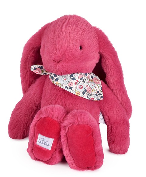 lapin en peluche rose fushia