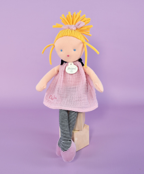 poupee avec couette et cheveux blonds spaghettis portant une robe rose - Jolijou