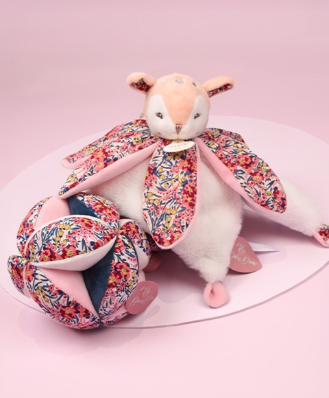 DC4021 DC4224.jpg Doudou pétale faon rose et balle d'éveil