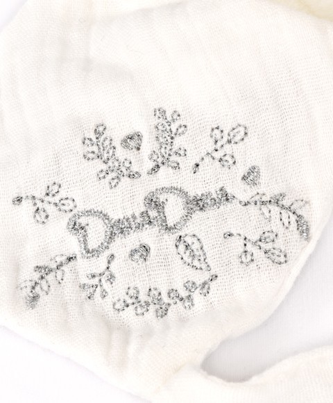 DOUDOU OURS ATTACHE TETINE- DC4335-1.jpg