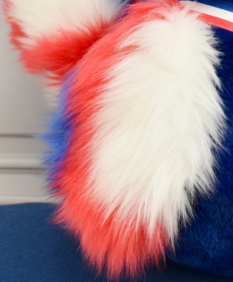 Peluche coq bleu marine avec écharpe bleu blanc rouge - FR8017-2.jpg