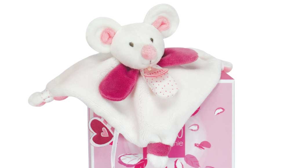 mini doudou souris écru avec touches de roses