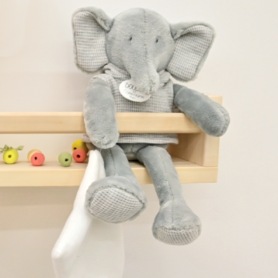 Doudou Elephant gris avec mouchoir - Sweety - 25 cm