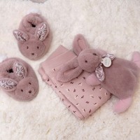 coffret-lapindoudou-chaussons-rose-DC4259