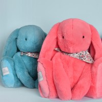 peluche lapin bleu et lapin rose 50cm doudou et compagnie