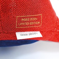 Peluche mascotte officielle JO Paris 2024 fabriquée en France - Edition limitée version maille lurex- 27 cm-JO2440-31.jpg