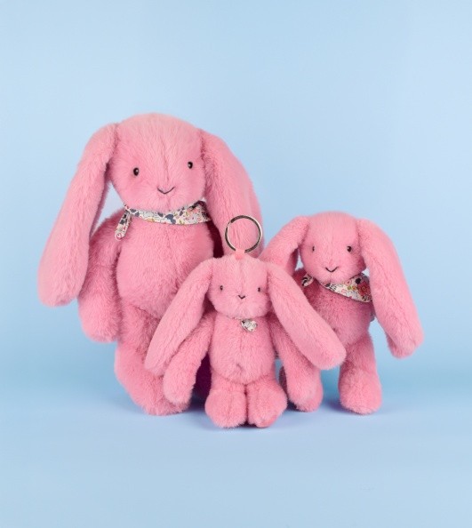 peluche lapin rose.jpg