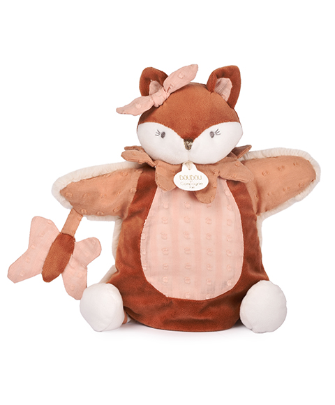 Marionnette renard en tissu doux aux tons terracotta et rose poudré, avec textures variées et détails en relief